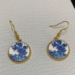 Elegant Blue Floral ceramic Earrings NWOT